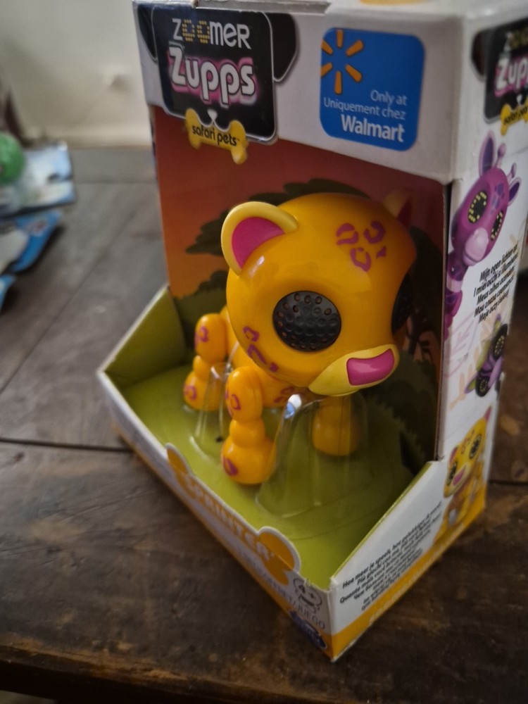 Zoomer Zupps Safari, Sprinter - Interactive Cheetah with Lights, Sounds, Sensor