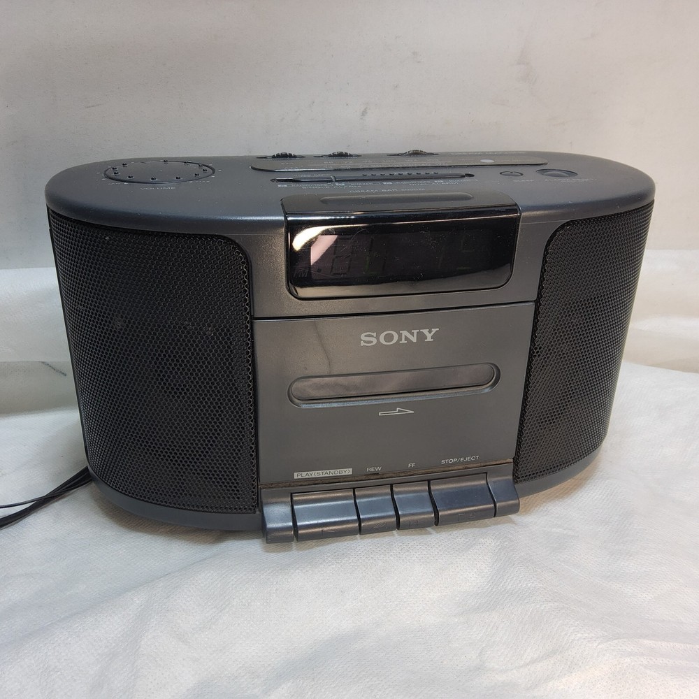 Works SONY DREAM MACHINE ICF-CS650 AM/FM RADIO CASSETTE TAPE PLAYER ALARM CLOCK