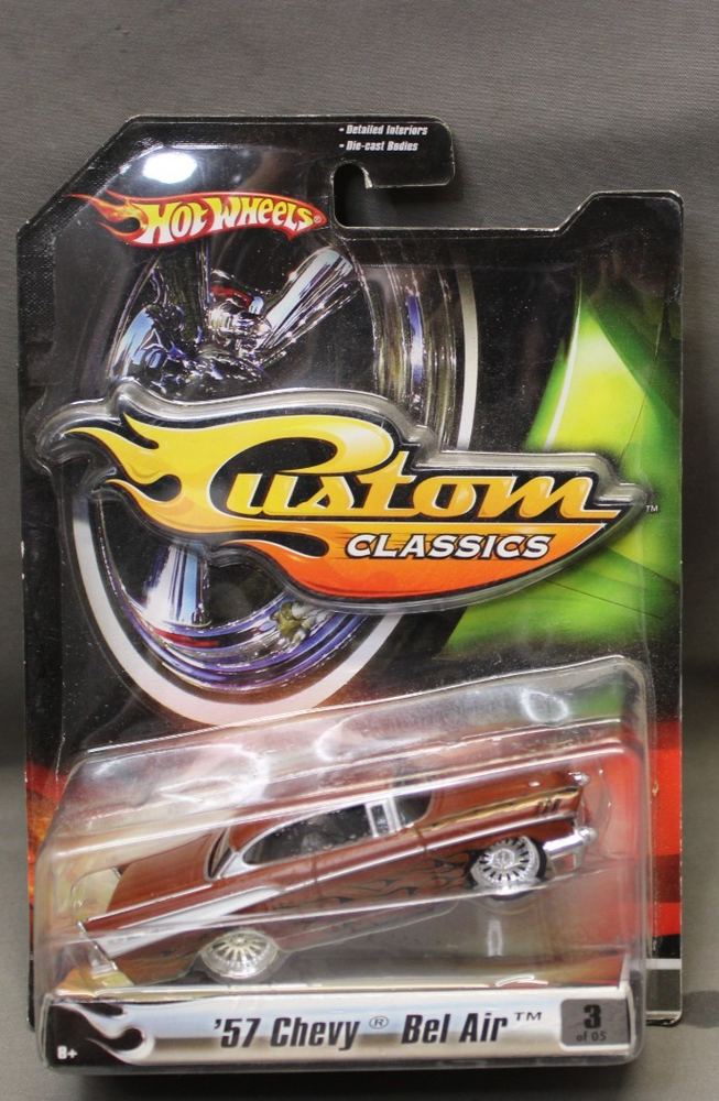 HOT WHEELS CUSTOM CLASSICS 1/50TH  SERIES 1957 CHEVY BELAIR MINT ON CARD p
