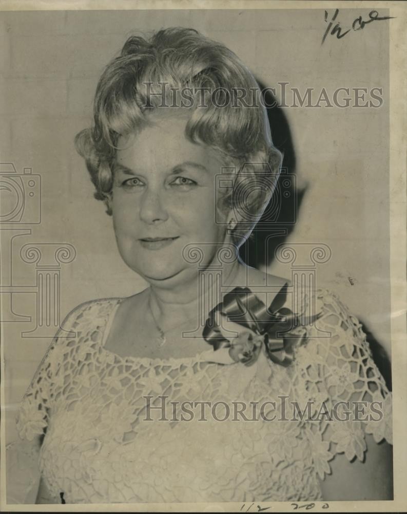1966 Press Photo Mrs. Favalora, president of New Orleans International PBX Club.