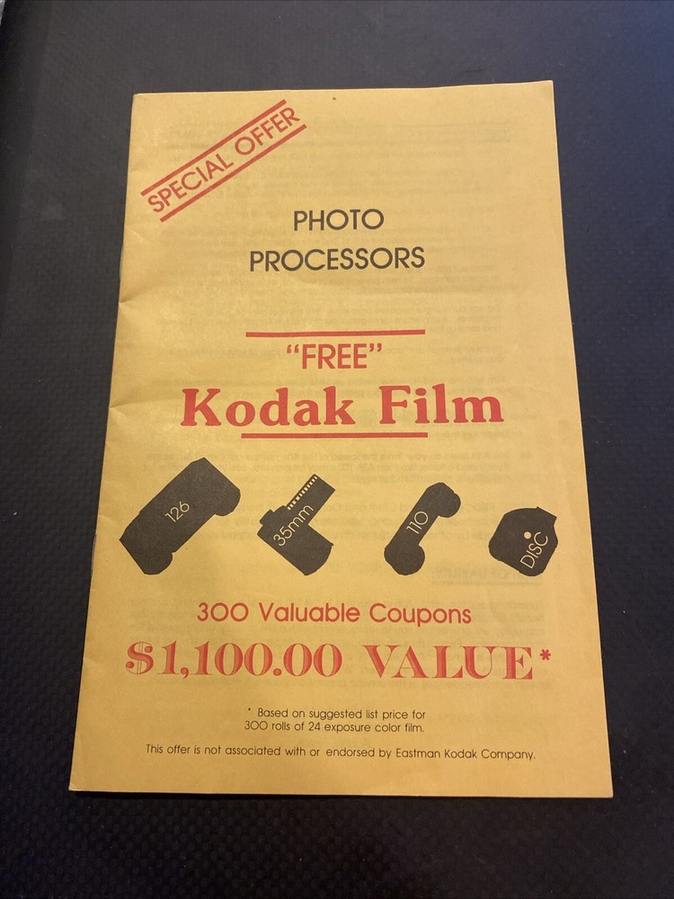 Vintage Kodak Camera Owners Free 300 Film Coupon  Photo Processors Book-image