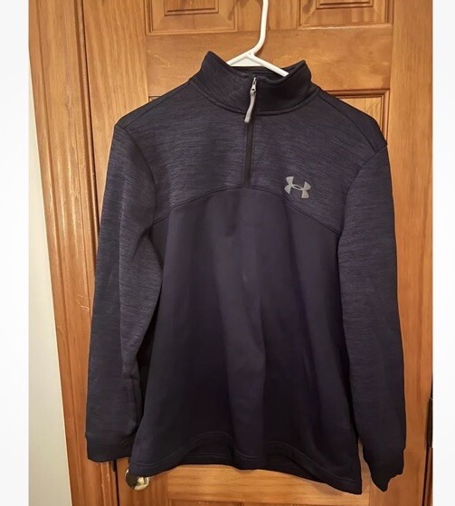 Under Armour  Cold Gear Loose Fit Quarter Zip Pullover (Men's Medium) Blue  . B