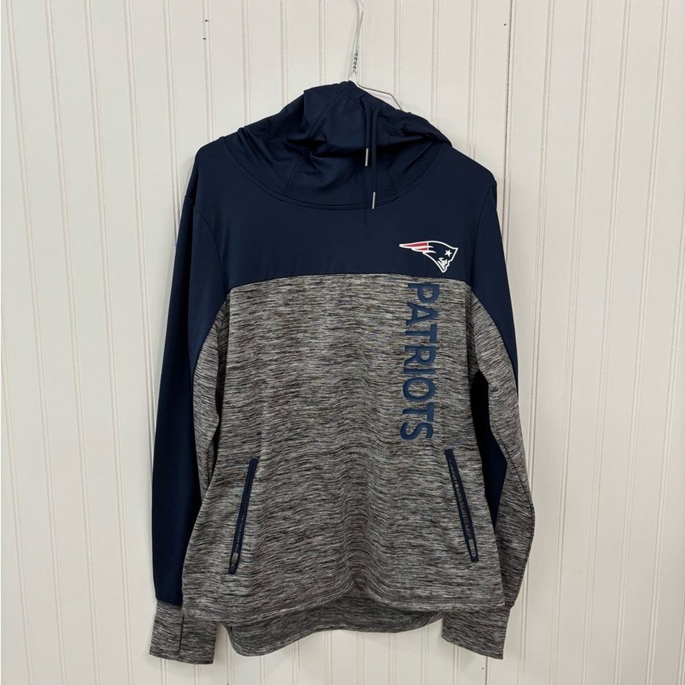 NFL patriots Team Apparel Women's Navy funnel neck hooded pullover Jacket