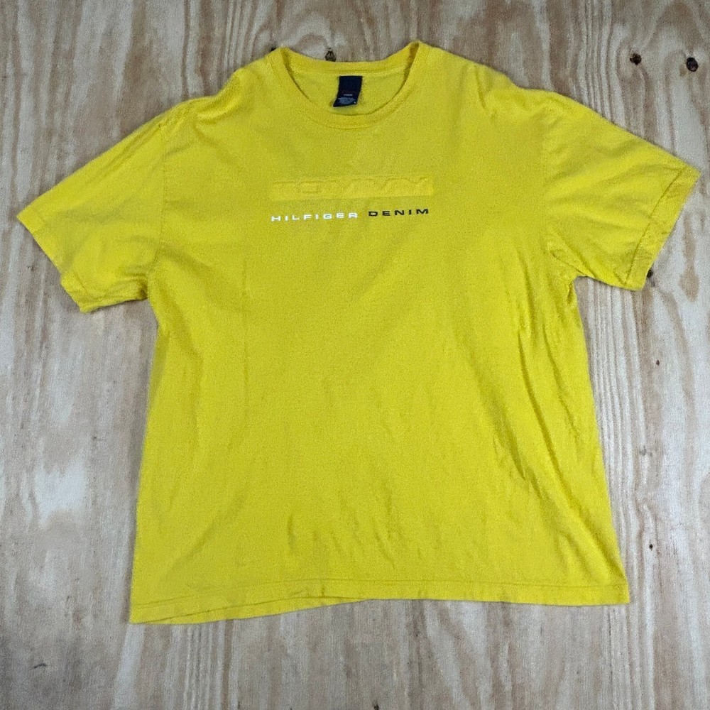 Tommy Hilfiger T-Shirt 3D Puffy Front Spell Out Mens Size XL Yellow Vintage