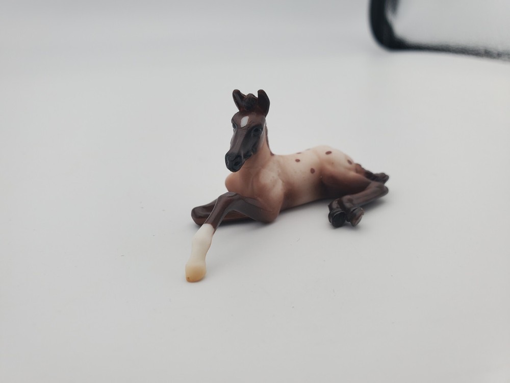 BREYER Stablemates Mystery Foals #5938 Appaloosa Laying Down Horse [3A]