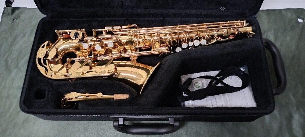 Yamaha YAS-280 Alto Saxophones w/ Case, Strap Wind instrument Used Free Shipping