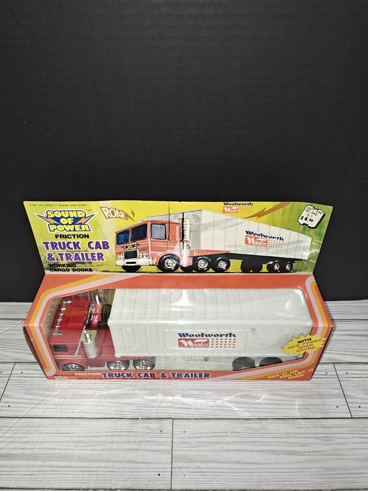 Friction 1970’s Woolco Woolworth Semi Truck Cab & Trailer Collectible Toy Rare