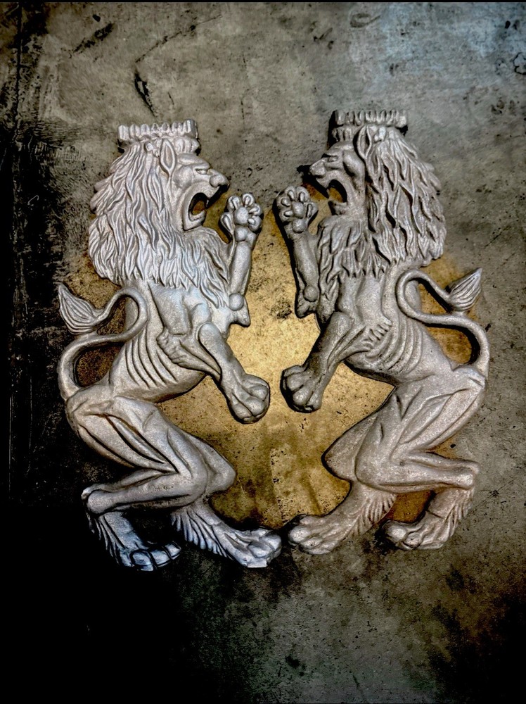 Vintage Cast Aluminum Lion Wall Decor Fence Panel 18x9 Inches