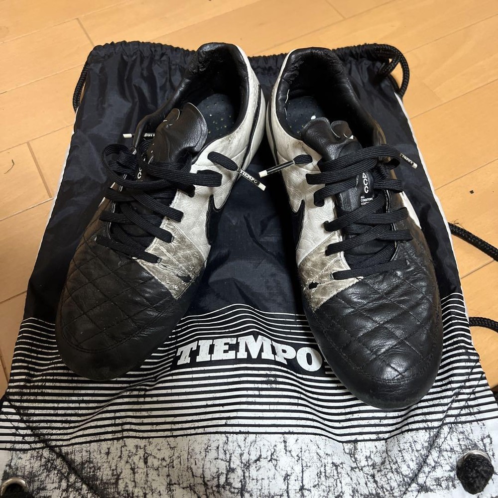 Nike Tiempo Legend V FG US 8 Soccer Cleats
