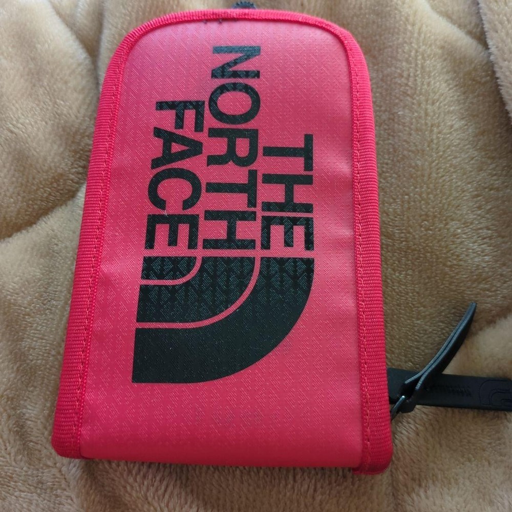 The North Face Small Accessories – Stylish Durable and Popular Design