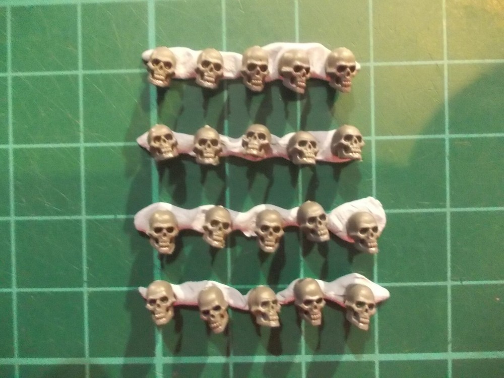 Warhammer 40K Human Skulls with Jaws - 40k Base Decor Bits