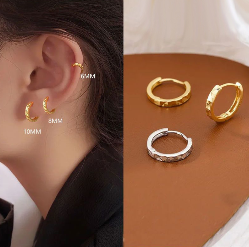 Women Sterling Silver Plated Diamond-cut Plain Round Huggie Hoop Earrings C10