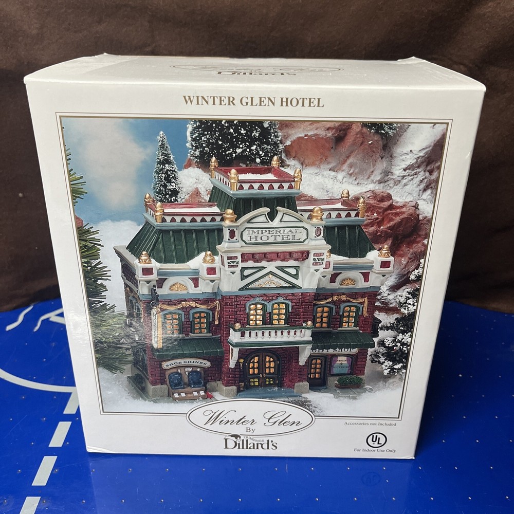 Lenox Winter Glen Christmas Village Hotel by Dillards No Light