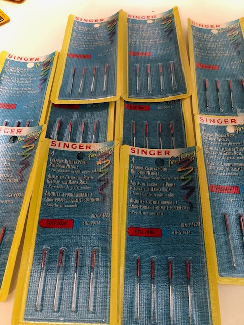 SInger Regular Point Red Band Machine Needles Style 2020 Size 90/14 New 10 Packs