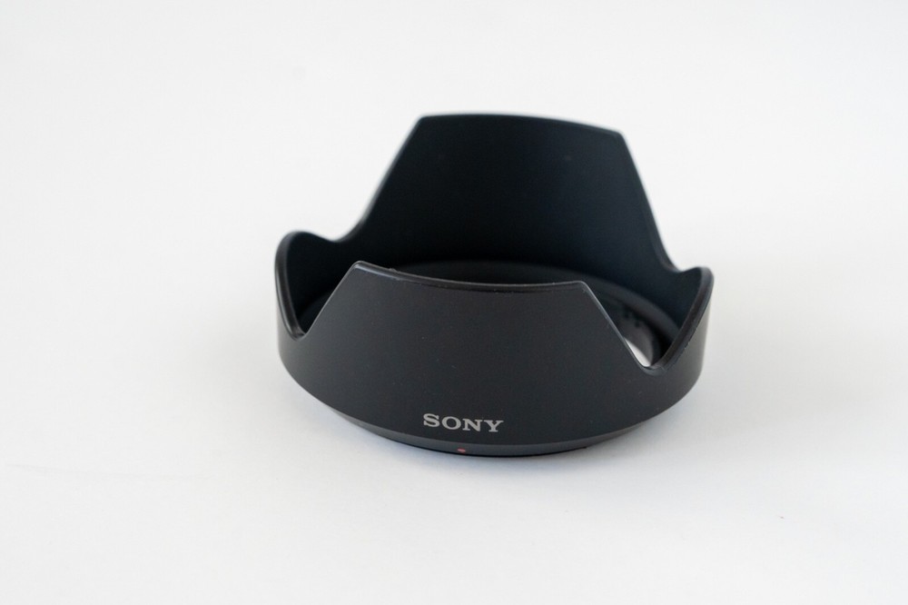 Sony ALC-SH112 Lens Hood for 18-55mm f/3.5-5.6, 35mm f/1.8 OSS, FE 28mm f/2 lens