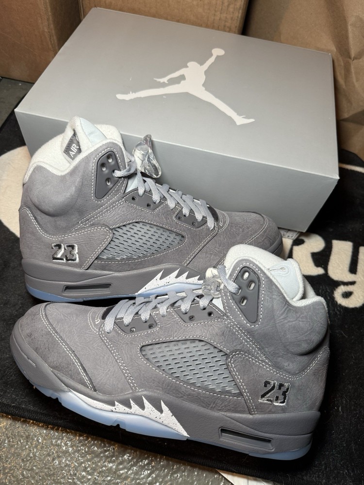 Size 10.5 - Air Jordan 5 Retro 2026 Wolf Grey