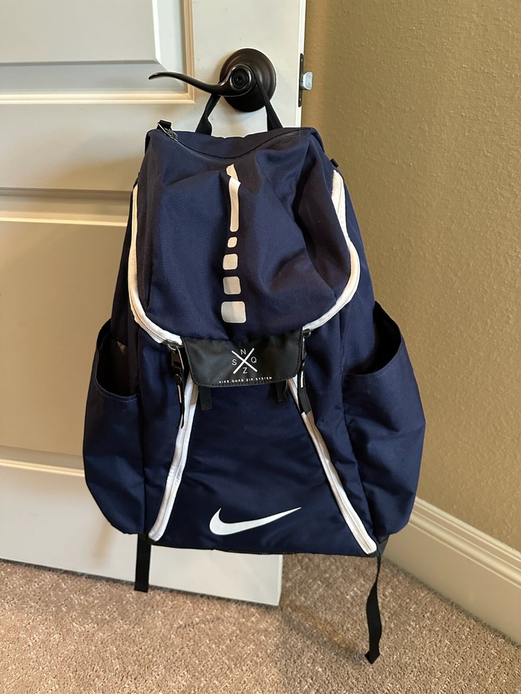 Nike Elite Quad Zip Basketball Backpack in Navy Blue