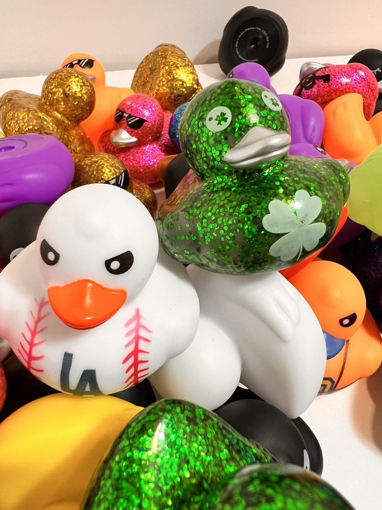 24 PCS Jeep Rubber Ducks in Bulk Assorted Duckies for Ducking Cruise Ducks