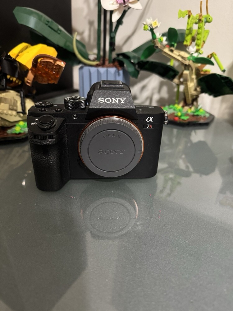 Sony A7 II E-Mount Camera with Full Frame Sensor - Black (Body Only)