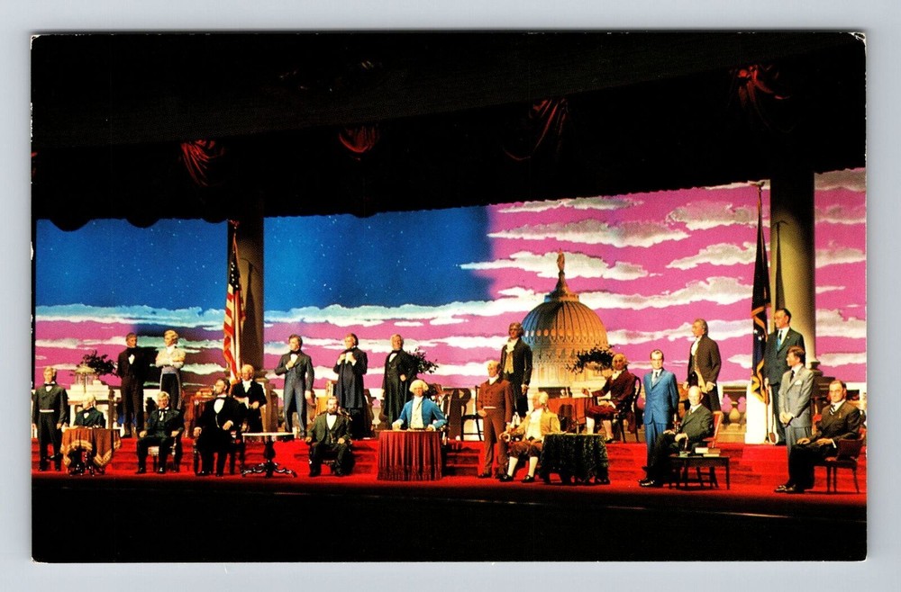 Vintage Walt Disney World Hall of Presidents Postcard from Orlando Florida