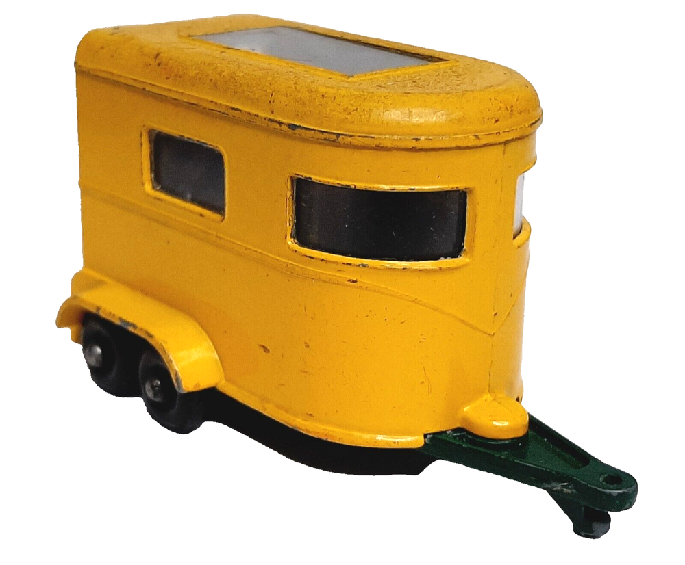 Matchbox #43 Pony Trailer Yellow Horse Cattle Vintage Diecast Model Vehicle