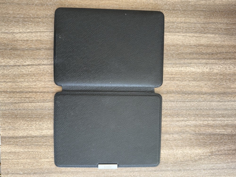 Amazon Kindle Paperwhite Leather Case in Ink Fuchsia for All Models  