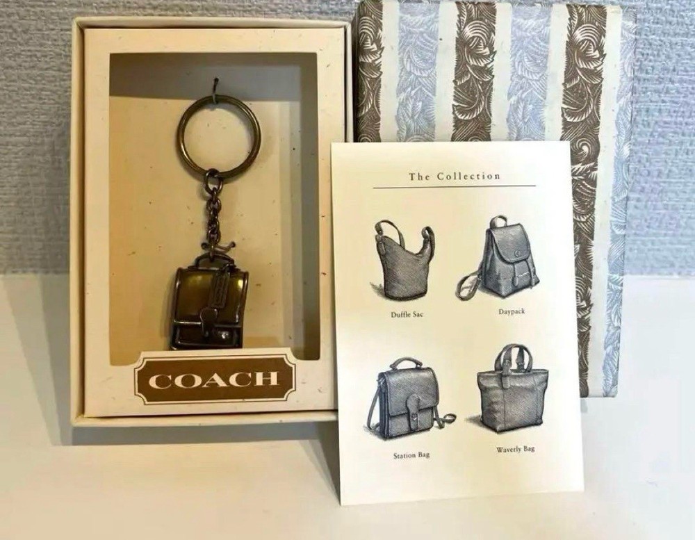 Old Coach Vintage Station Bag Brass Keychain Key Ring w/ Original Box