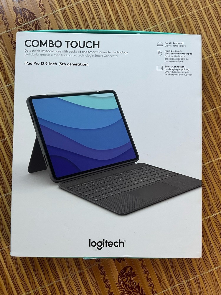 Logitech Combo Touch Keyboard Case for 12.9