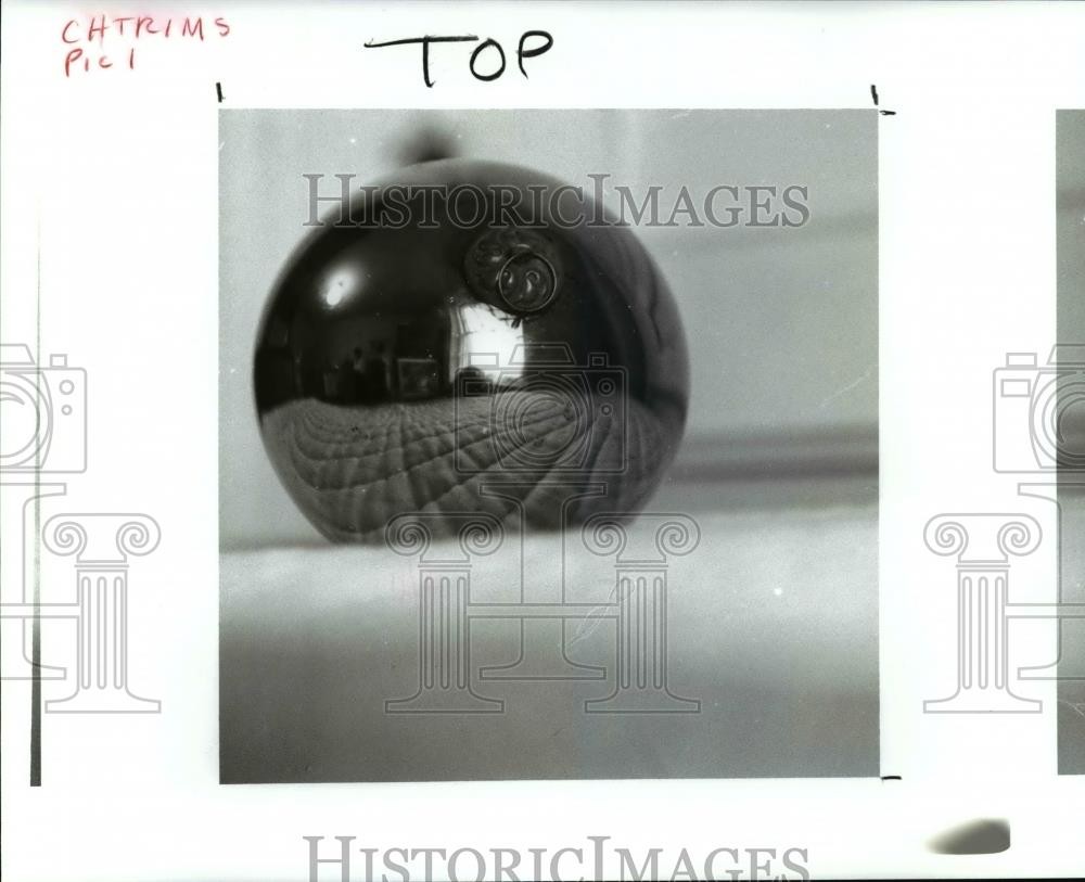 1991 Vintage Glass Kugel Christmas Ornament Press Photo - cvb36895