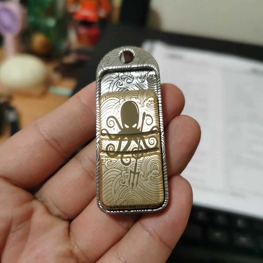 Metal Click Press Coin Magnetic Push Card Hand Fidget Decompression EDC Toy Gift