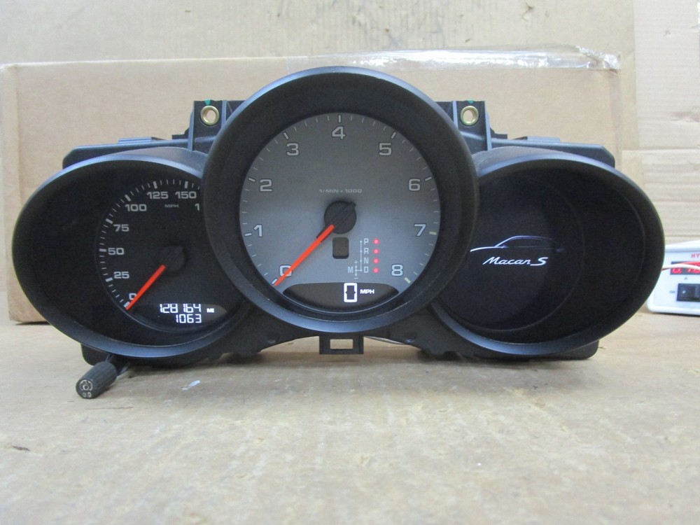 15 16 Porsche Macan Speedometer Instrument Cluster 128k Miles 95b920901cl