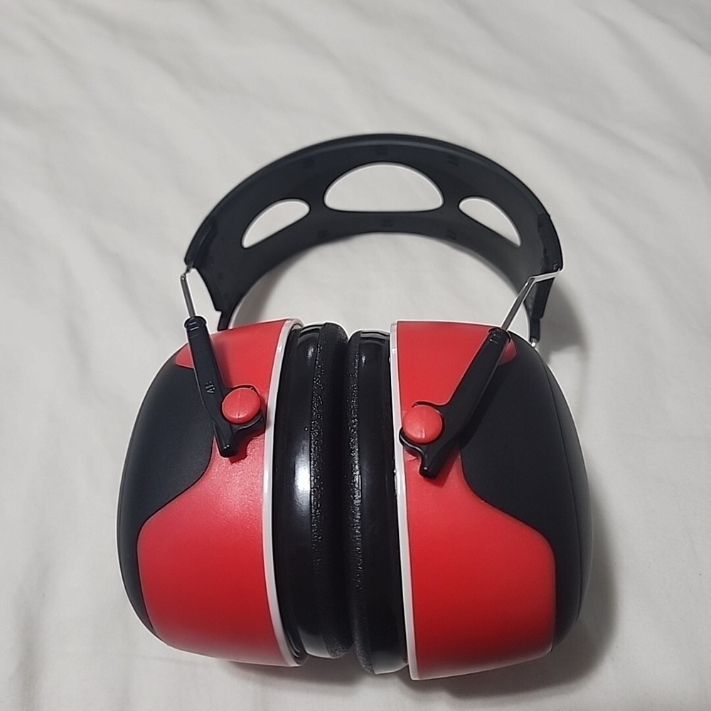 3M Noise Reduction NRR 30 Gun Range Construction Work Sport Shooting EAR MUFFS