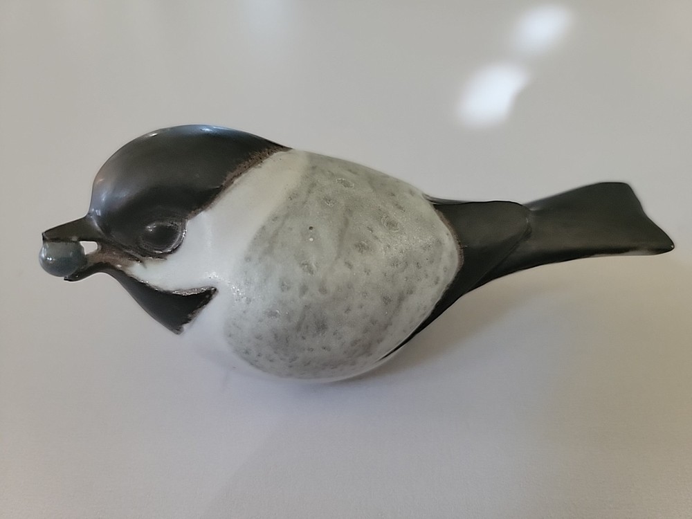 Vintage Andersen Design 1989 Blue Berry Chickadee Pottery Bird