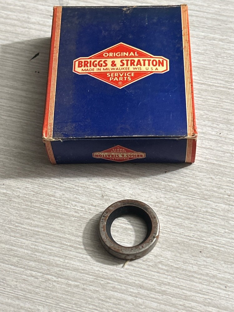 BRIGGS & STRATTON OIL SEAL Part No. 291841 D71