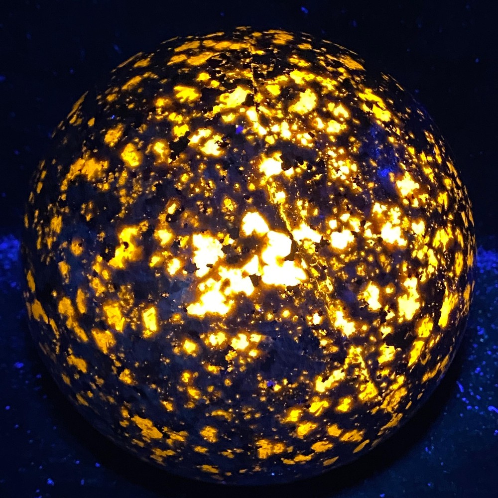 Natural Flame's stone Sphere crystal ball reiki healing 3860G UV Reactivecrystal