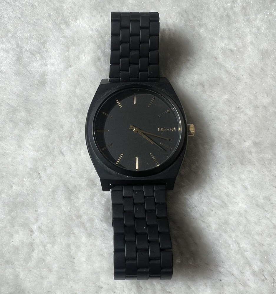 Nixon Minimal The Time Teller Mens Watch 37mm Black Dial Stainless