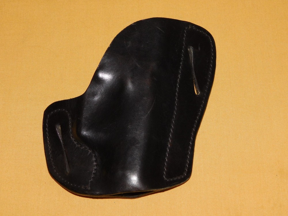 SMJ RIGHT HAND BLACK LEATHER  HAND GUN HOLSTER