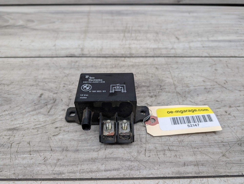 OEM BMW F10 F13 F02 F30 F32 F80 F82 F85 M3 M4 M6 Cooling Fan Relay Control 130A
