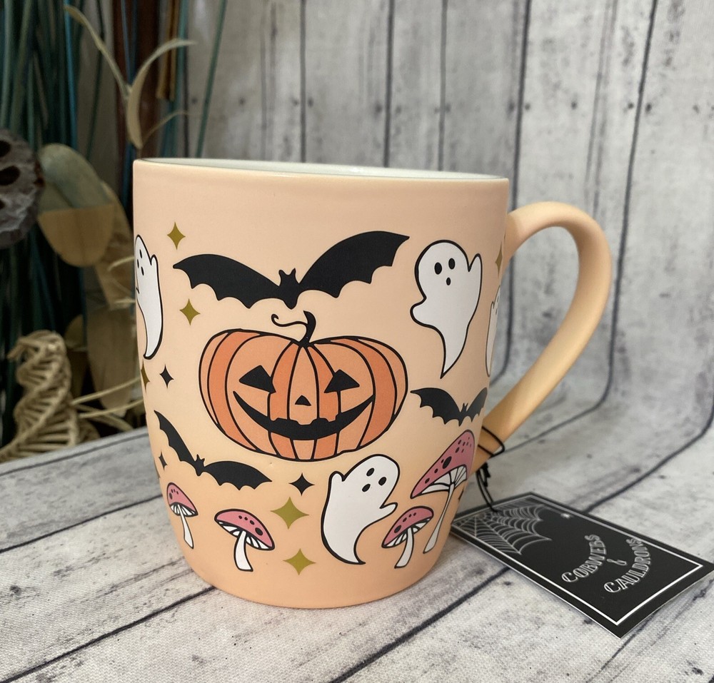COBWEBS & CAULDRONS HALLOWEEN PUMPKINS-GHOSTS-BATS SOFT TOUCH MUG -GOLD ACCENTS