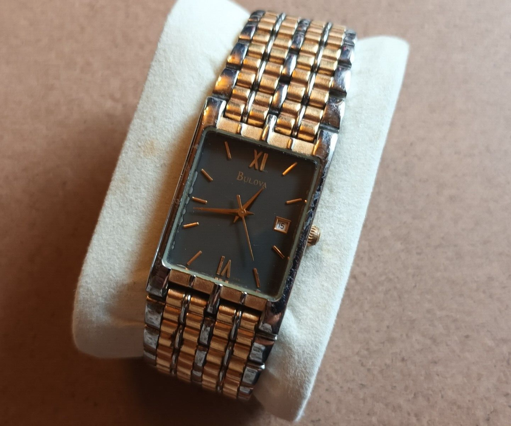 BULOVA TWO TONED SWISS QUARTZ IWC MOVEMENT WORKING MEN 23X34MM VINTAGE