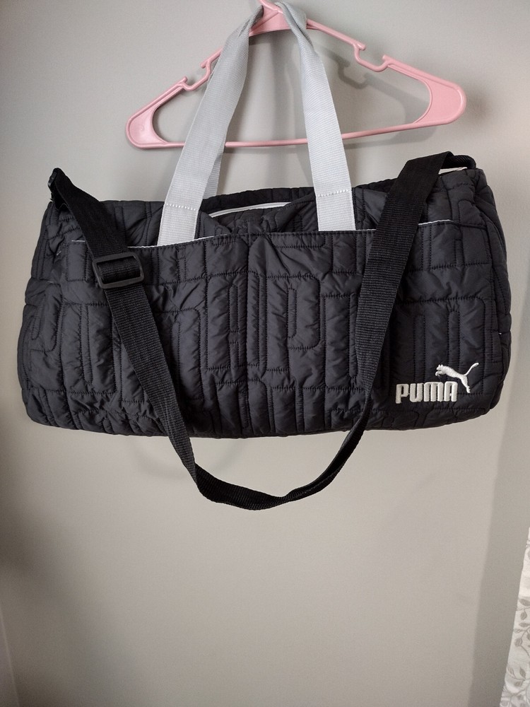 Puma Sports Athletic shoulder Bag Workout Gym Bag