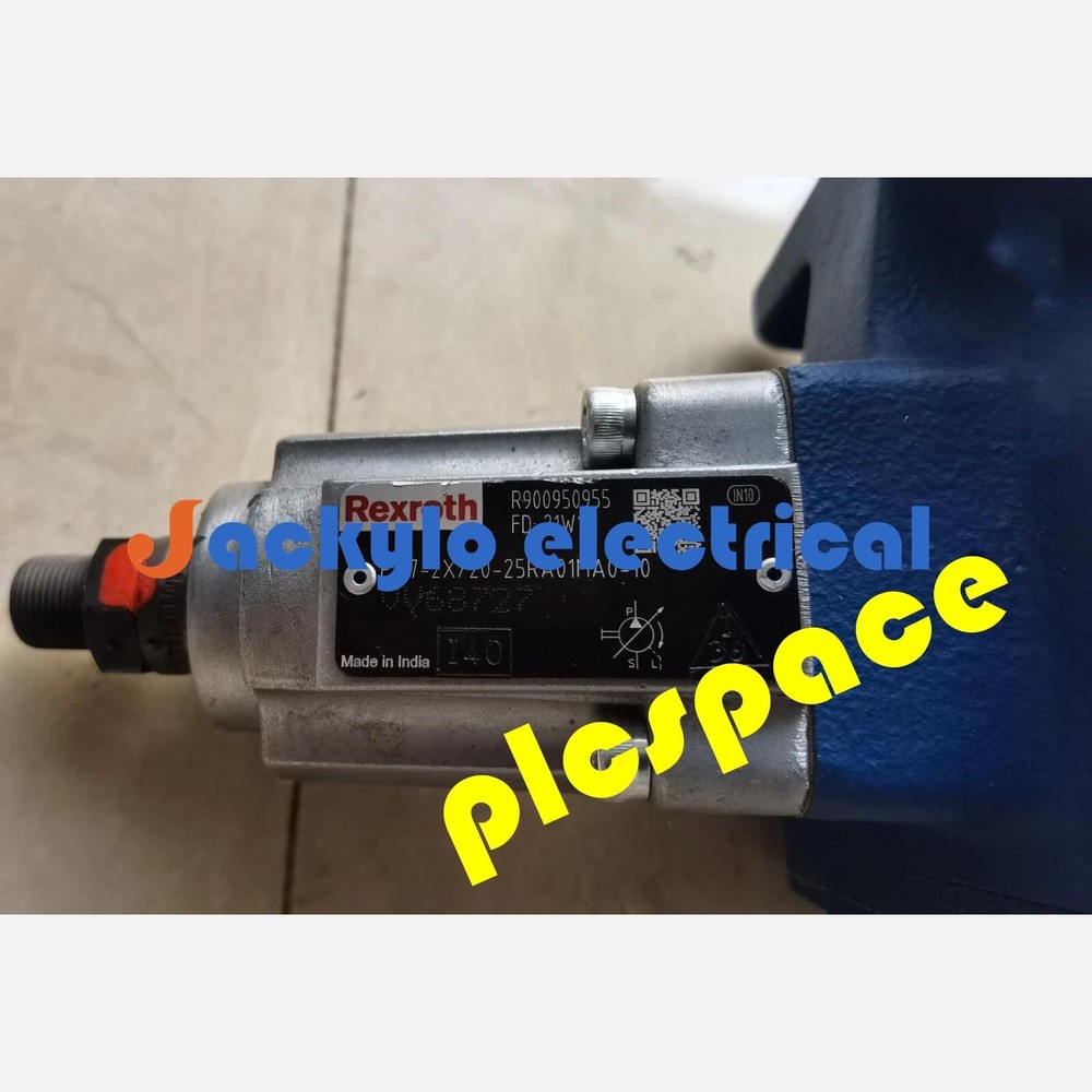 Rexroth R900950955 PV7-2X/20-25RA01MA0-10 brand new Vane pump DHL