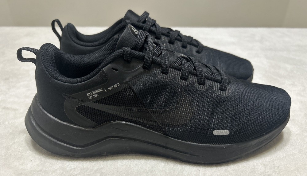 Nike Women’s Running Shoes Size 7 Black Downshifter 12 DD9294-002 Sneakers