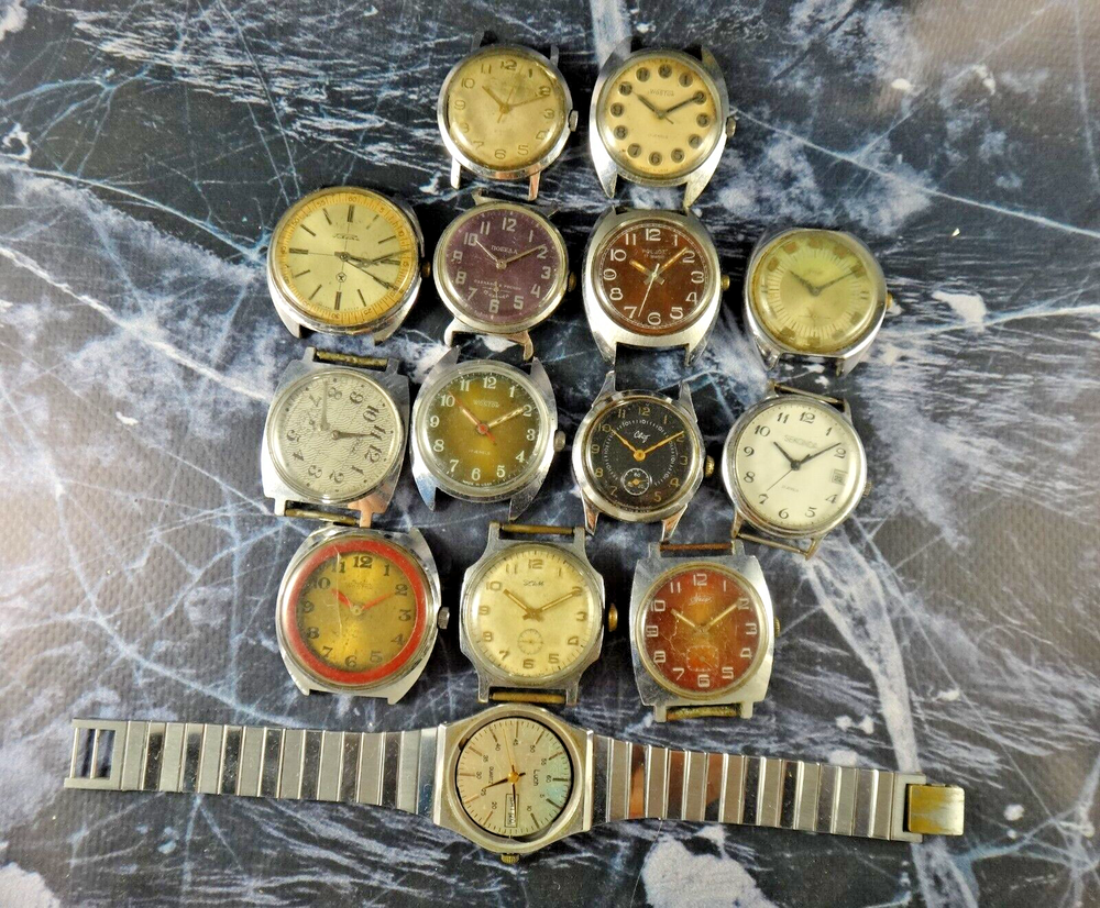14 pcs+cases and mechanisms. Vintage USSR  watches for spare parts or repairs