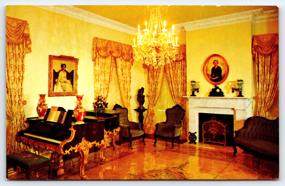 VINTAGE OLD ANTIQUE POSTCARD D'EVEREUX HOUSE PARLOR ROOM NATCHEZ MISSISSIPPI USA