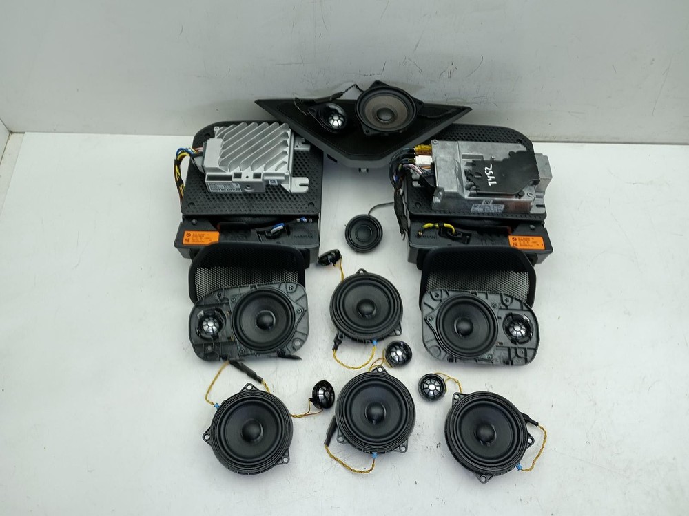 BMW 1 SERIES LOUD SPEAKER AMPLIFIER SET HARMAN 5A5CA89 F40 2019 - 2024