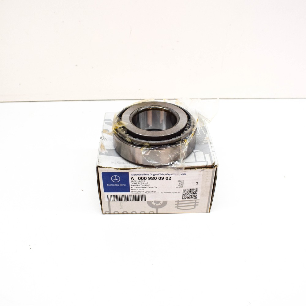 MERCEDES-BENZ E W210 Rear Differential Pinion Bearing A0009800902