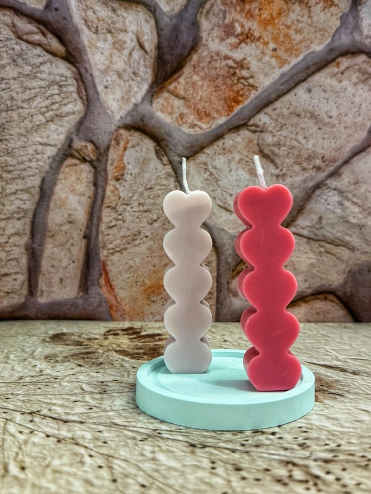 Hand Made Scented Candle for Valentine's Day soy wax heart shaped red white