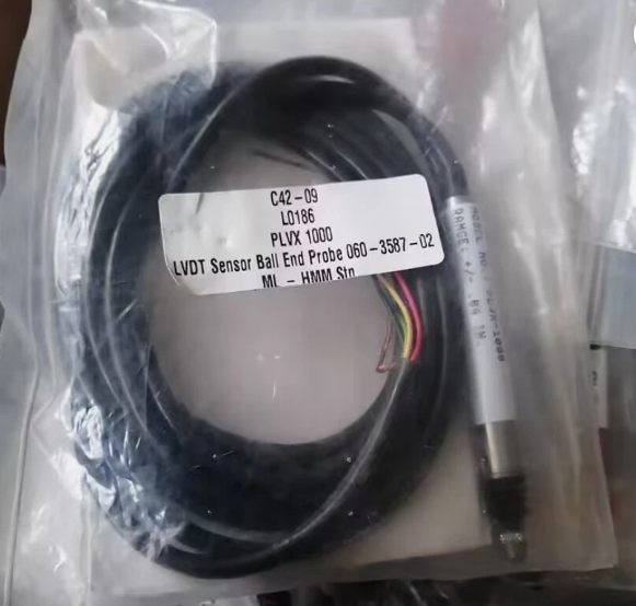 Brand new original PLVX1000 displacement sensor UPS or DHL fast delivery