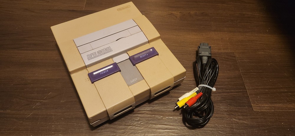 Untested Nintendo SNES Home Console With Controller and AV Cable *SEE PICTURES*